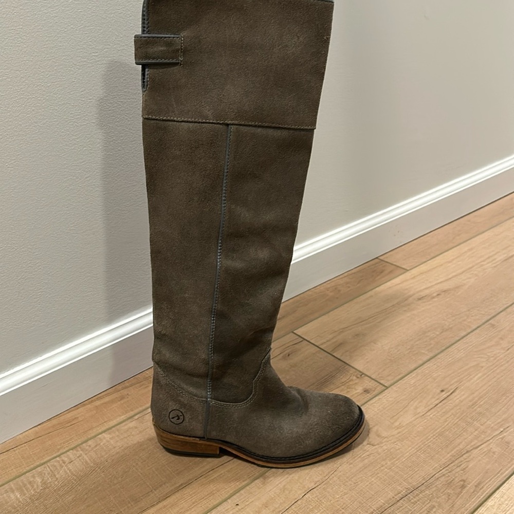 Very nice suede leather boot.